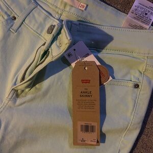 Levi's Women's Skinny Jeans - Light Green
